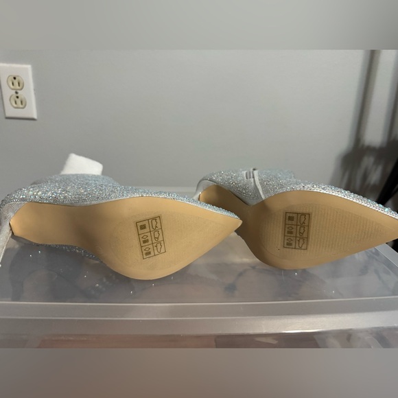 Boots - Picture 3 of 4